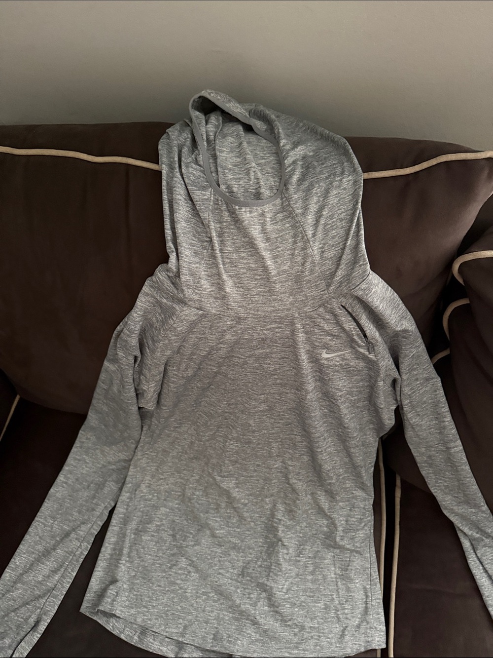 Nike Women’s Heather Gray Hooded Pullover Long-Sleeve Sweater